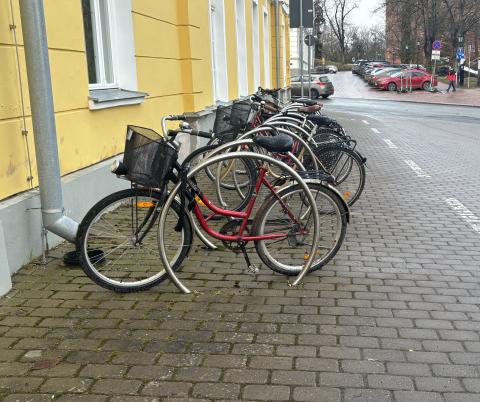 Tartus on probleem jalgrattavargustega.