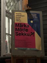 (Volli Soasepp: näituse plakat galerii ees)